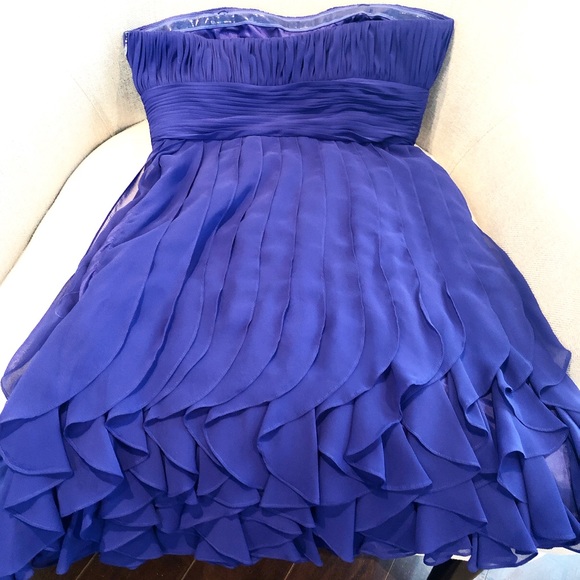 JS Boutique dress perfect for formal or cocktail - Picture 3 of 5